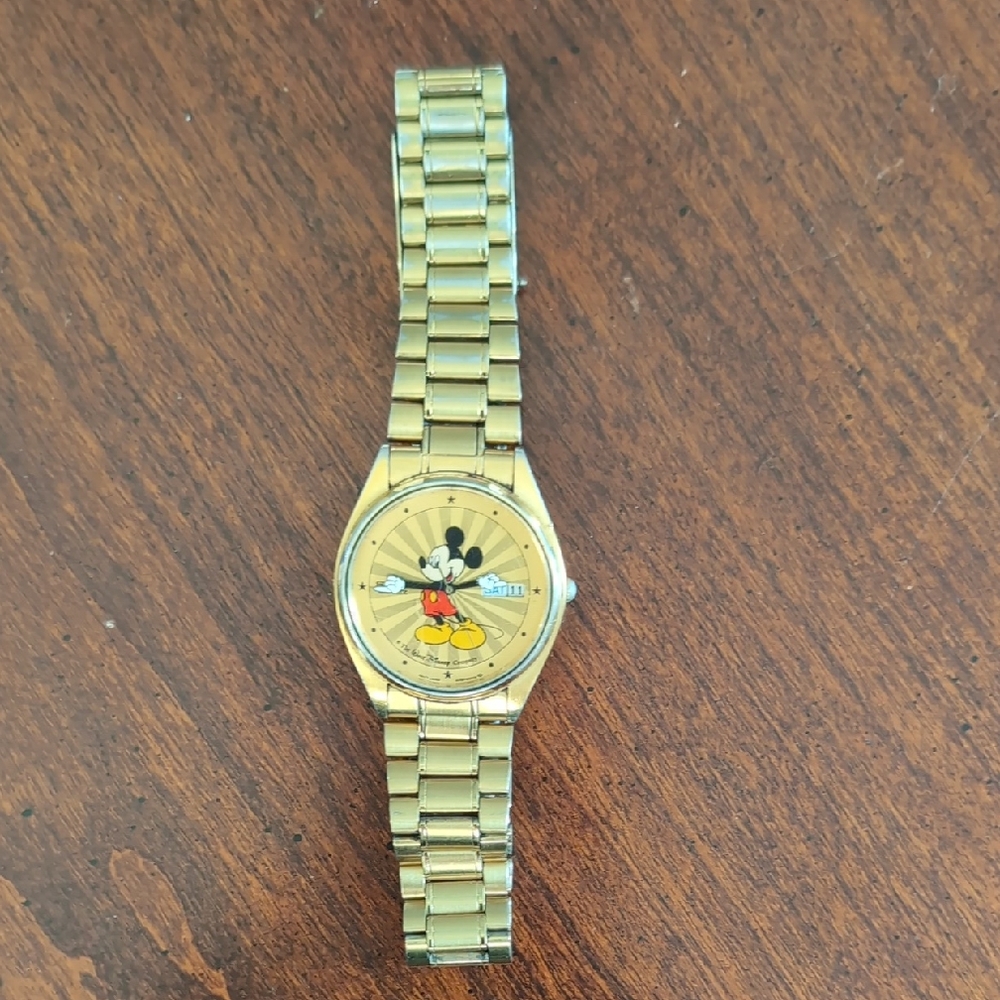 Vintage Gold Seeiko Mickey Mouse Watch w/Day & Date